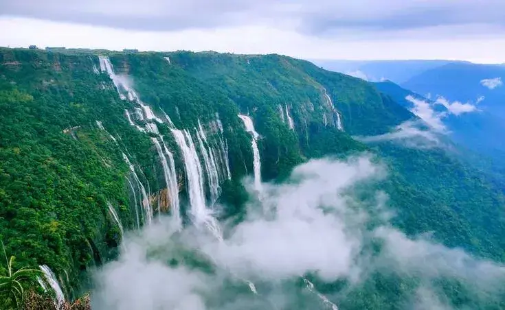 Meghalaya – Land of Clouds